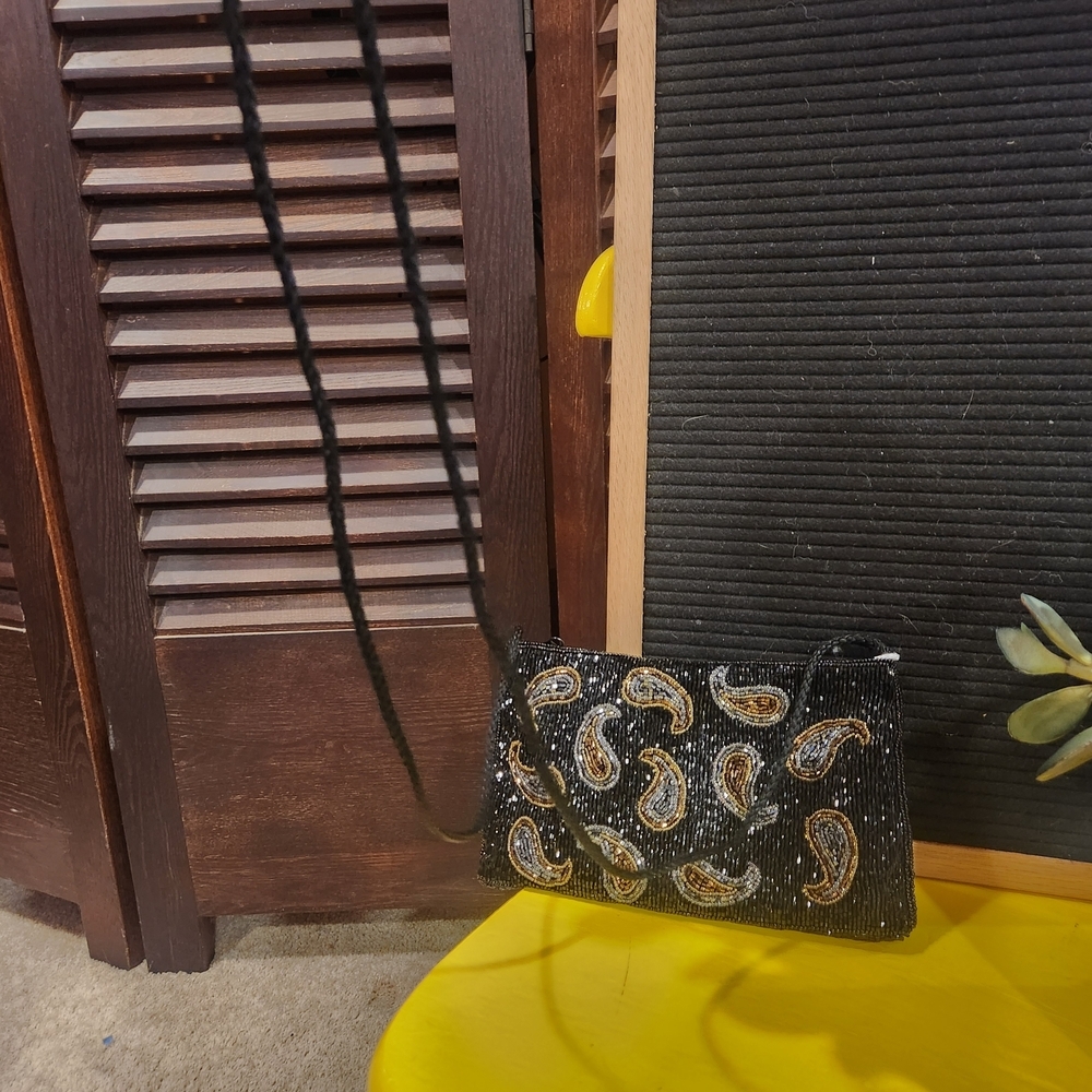 Vintage Black and Gold Beaded Clutch - Picture 3 of 4